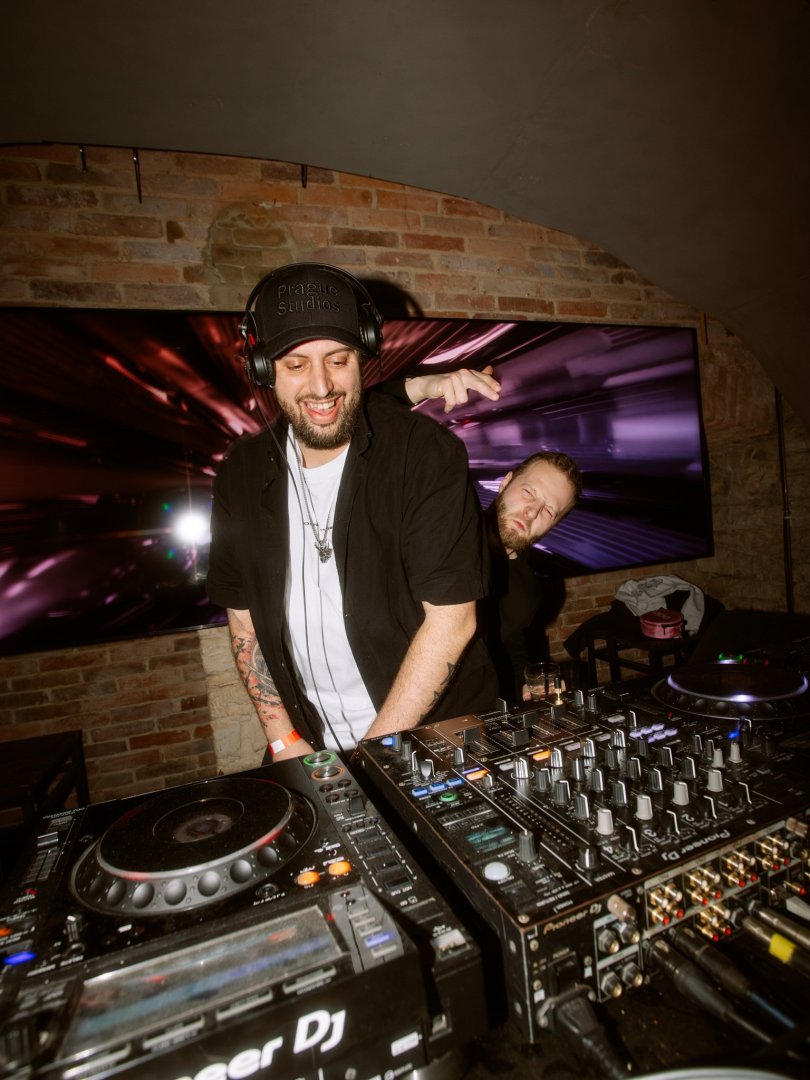 WILKINSON WEEKENDER: DAY 2 | ROXY Prague