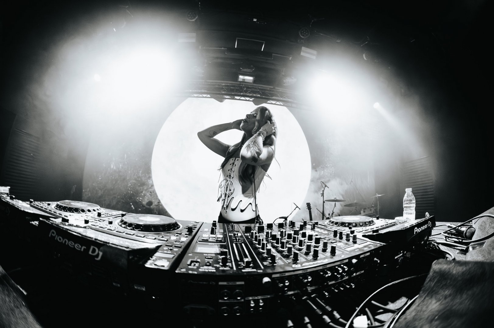 FOX STEVENSON | ROXY Prague