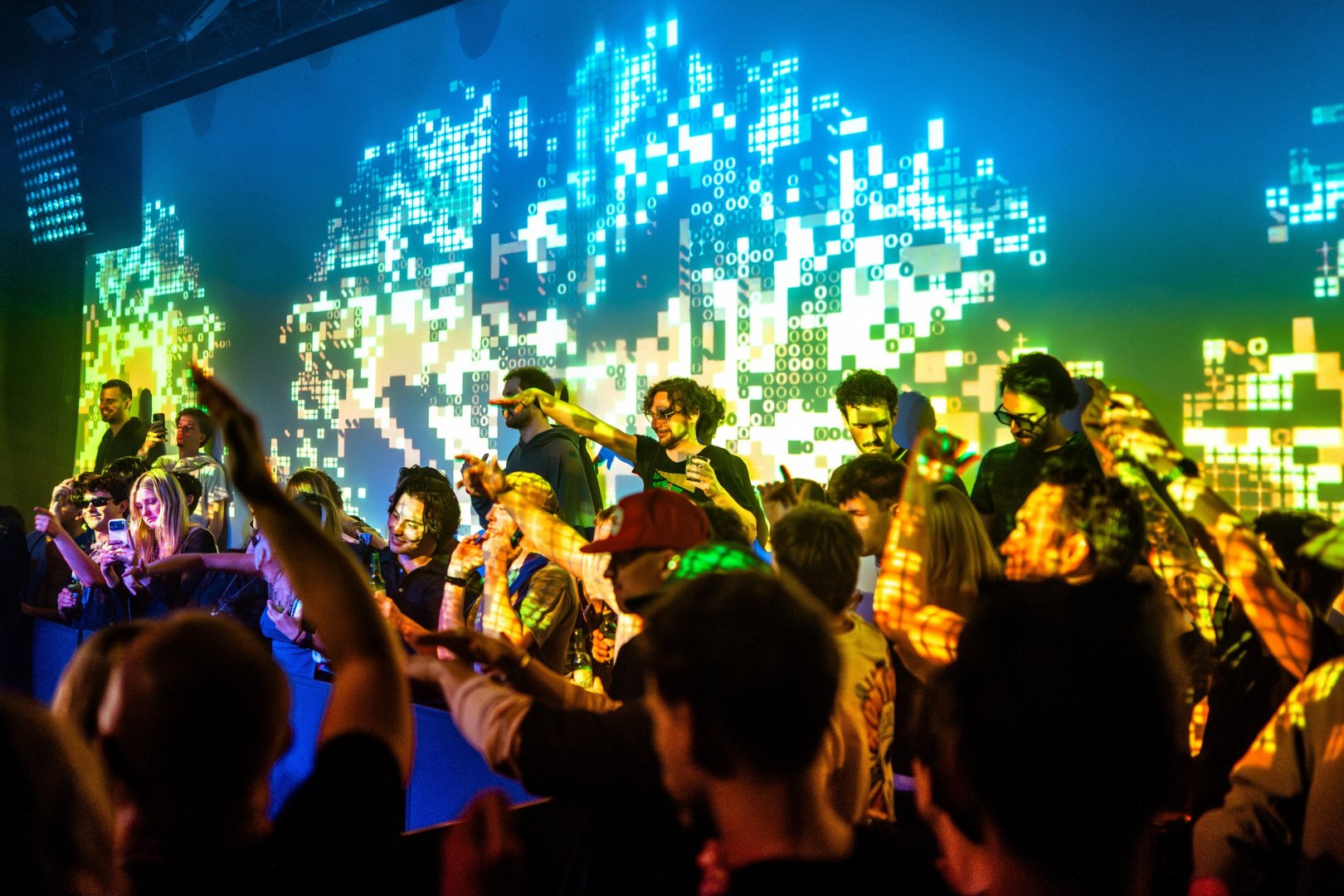 MAX STYLER | ROXY Prague