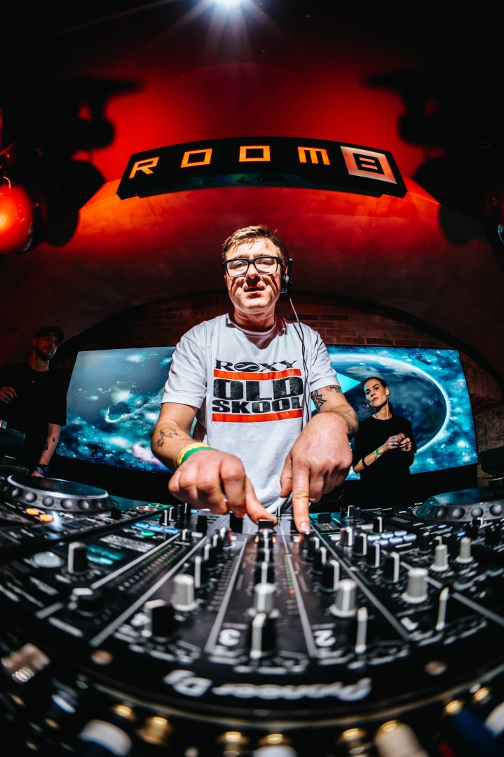 LONDON ELEKTRICITY & ETHERWOOD | ROXY Prague