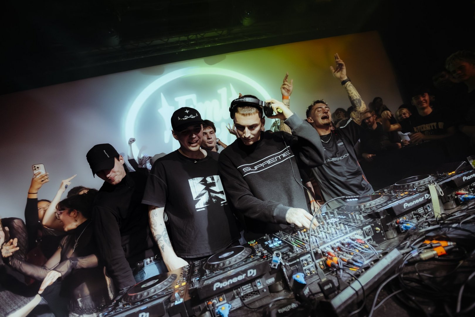 FMLTHRPY | ROXY Prague