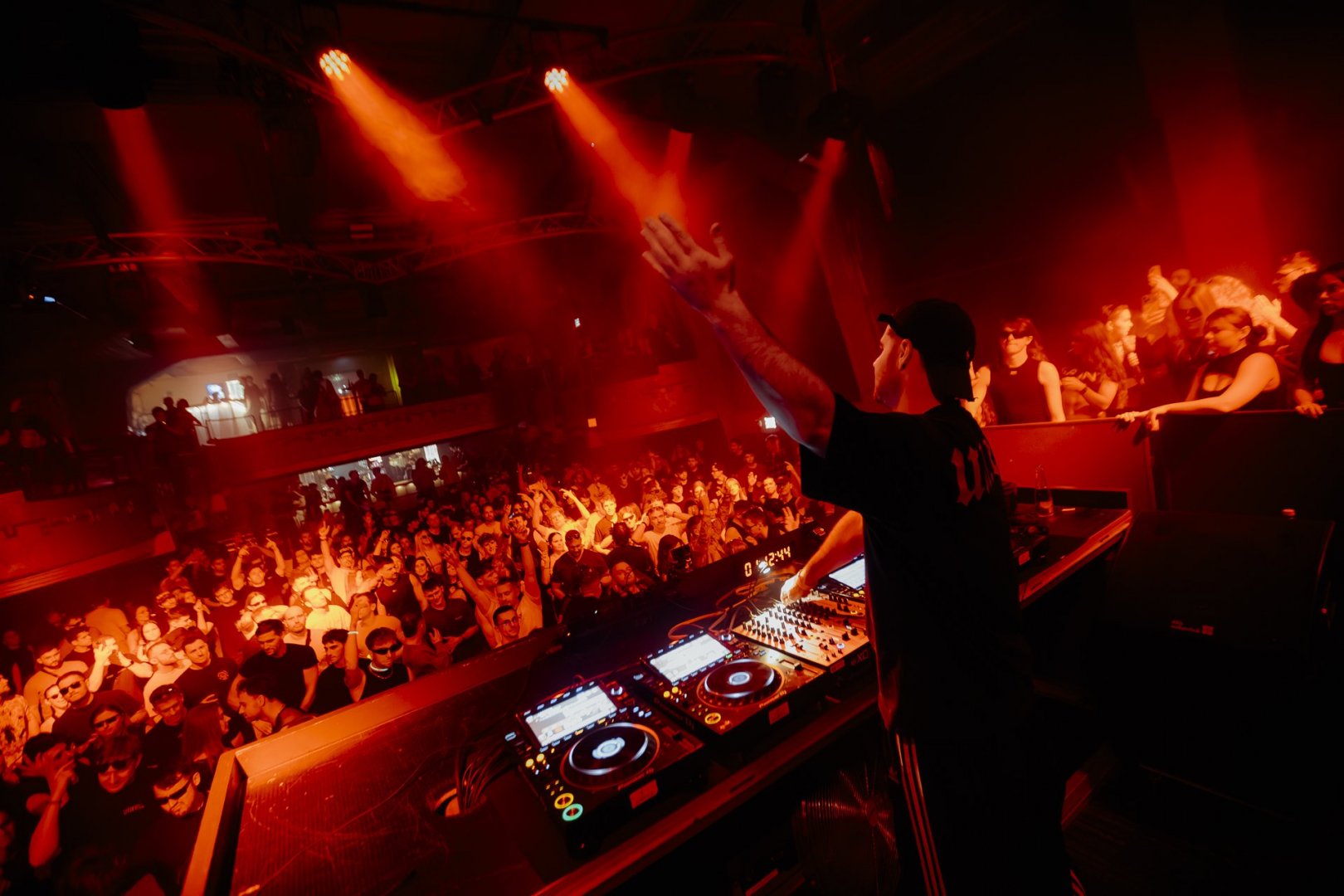 JOHANNES SCHUSTER | ROXY Prague