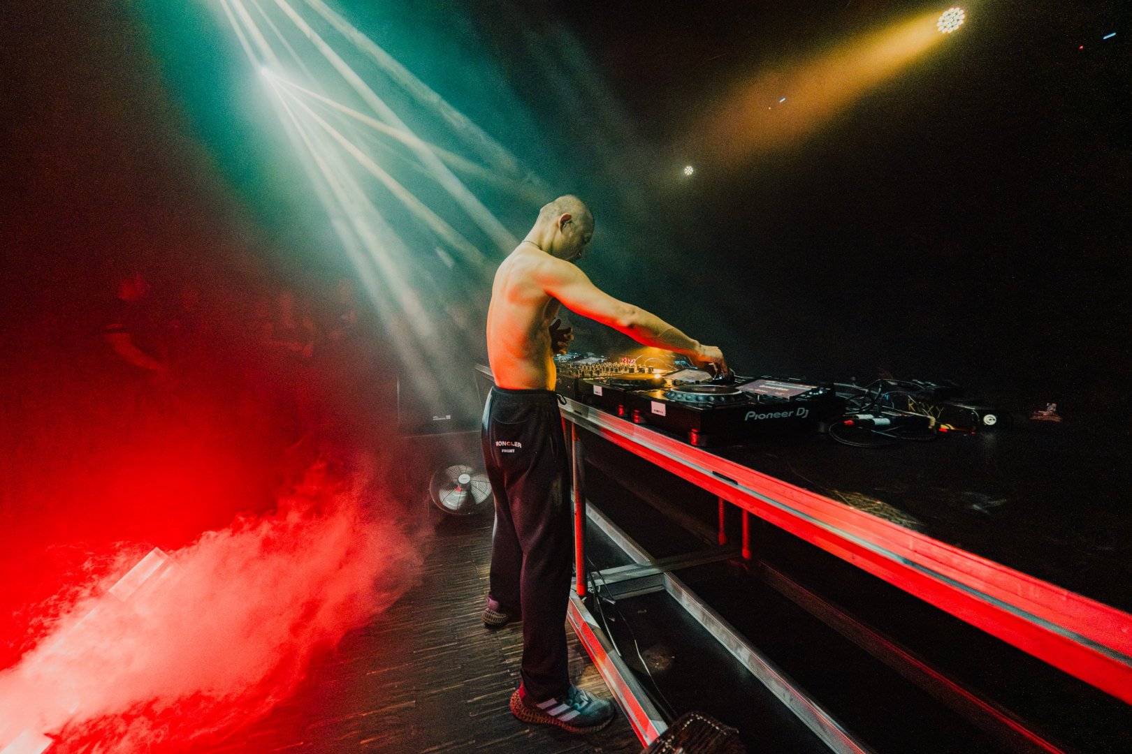 ¥ØU$UK€ ¥UK1MAT$U | ROXY Prague