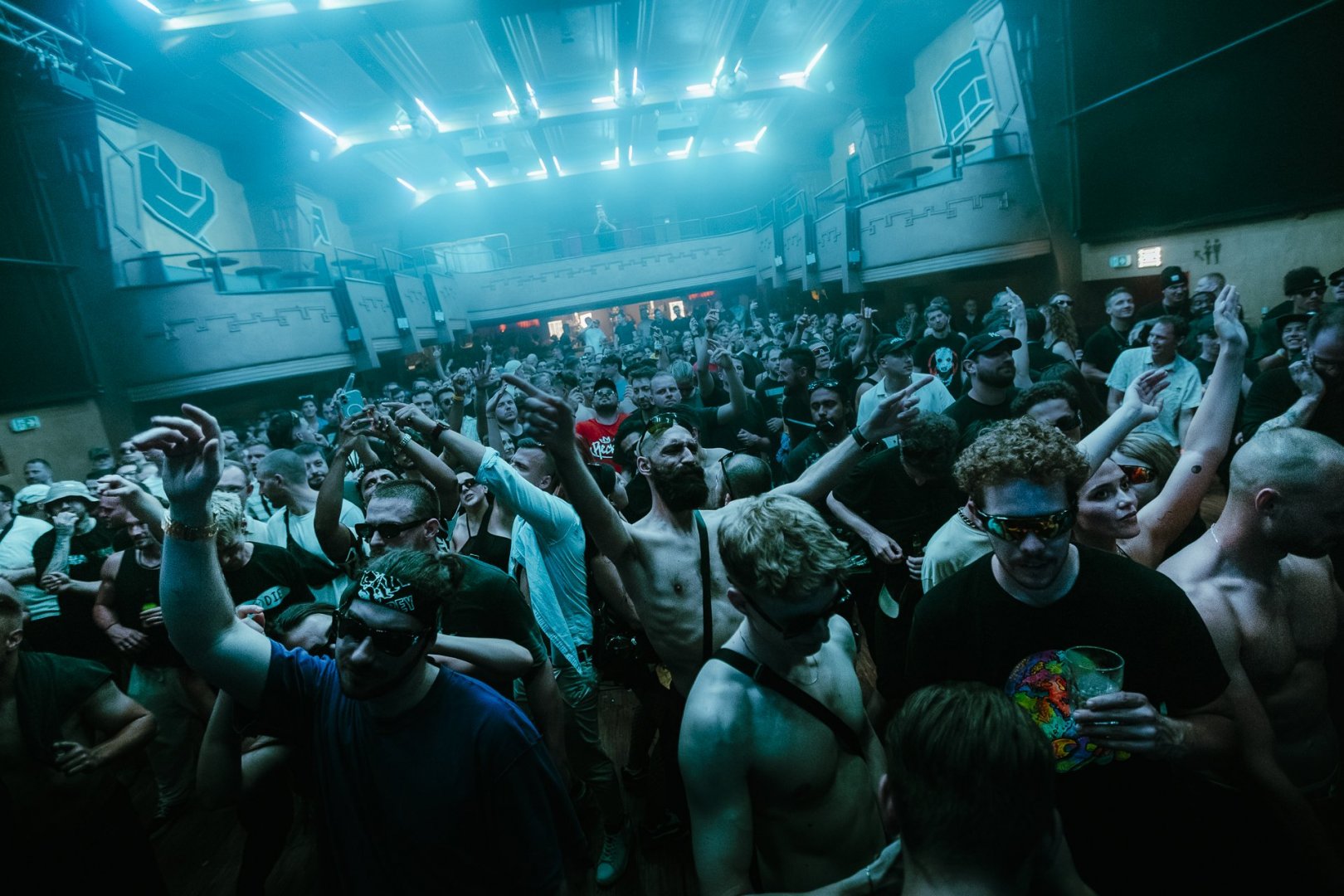 999999999 | ROXY Prague