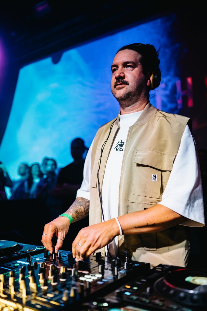 LONDON ELEKTRICITY & ETHERWOOD | ROXY Prague