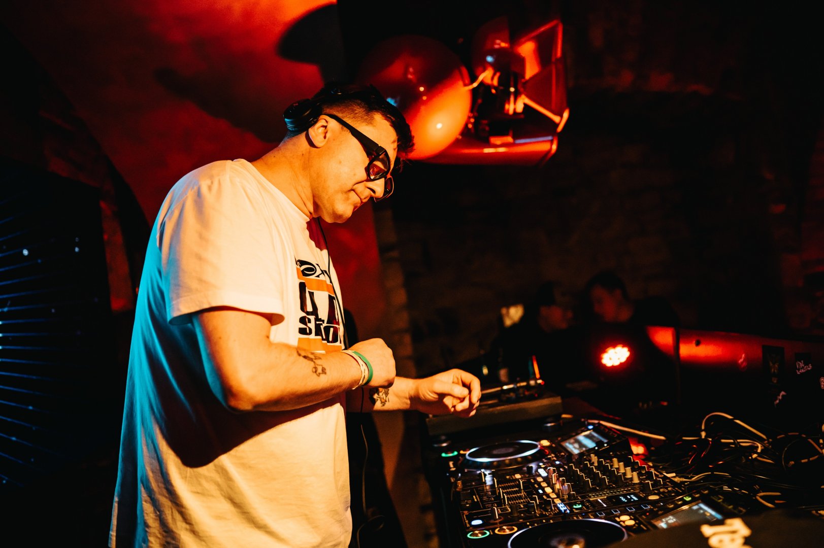 LONDON ELEKTRICITY & ETHERWOOD | ROXY Prague