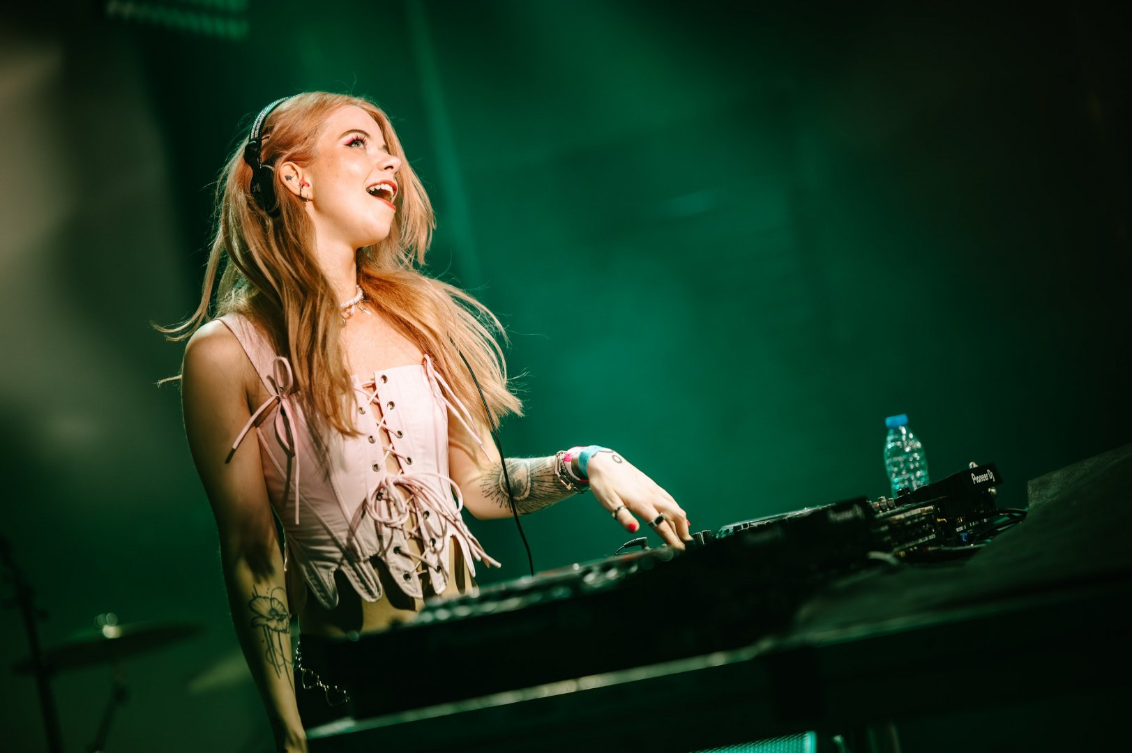 FOX STEVENSON | ROXY Prague