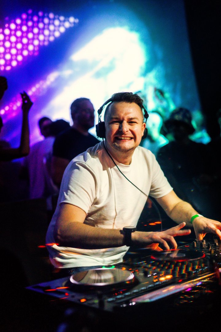 MISS MONIQUE | ROXY Prague