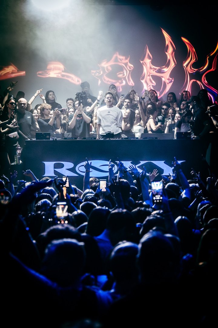 ELY OAKS | ROXY Prague