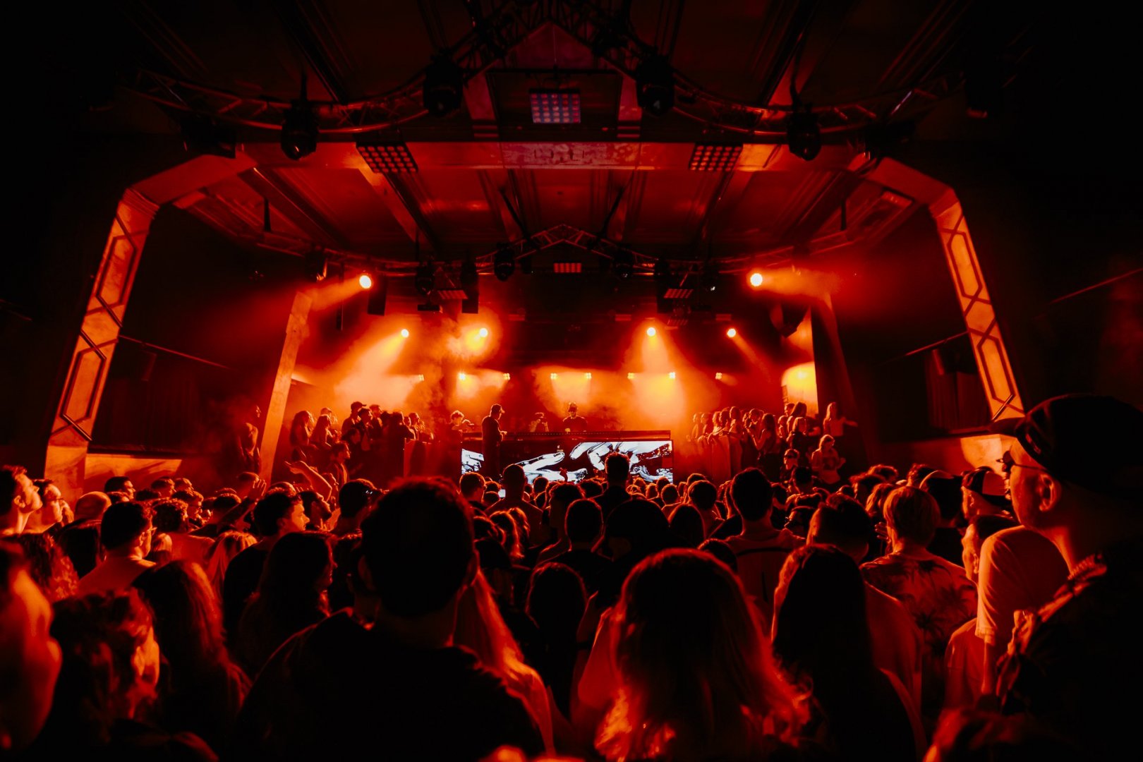 WILKINSON WEEKENDER: DAY 1 | ROXY Prague