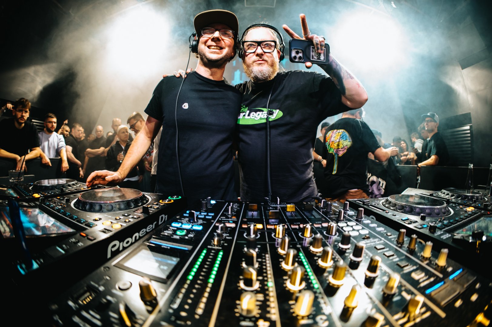 LONDON ELEKTRICITY & ETHERWOOD | ROXY Prague