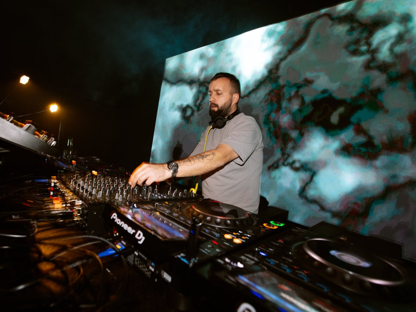 REBŪKE | ROXY Prague