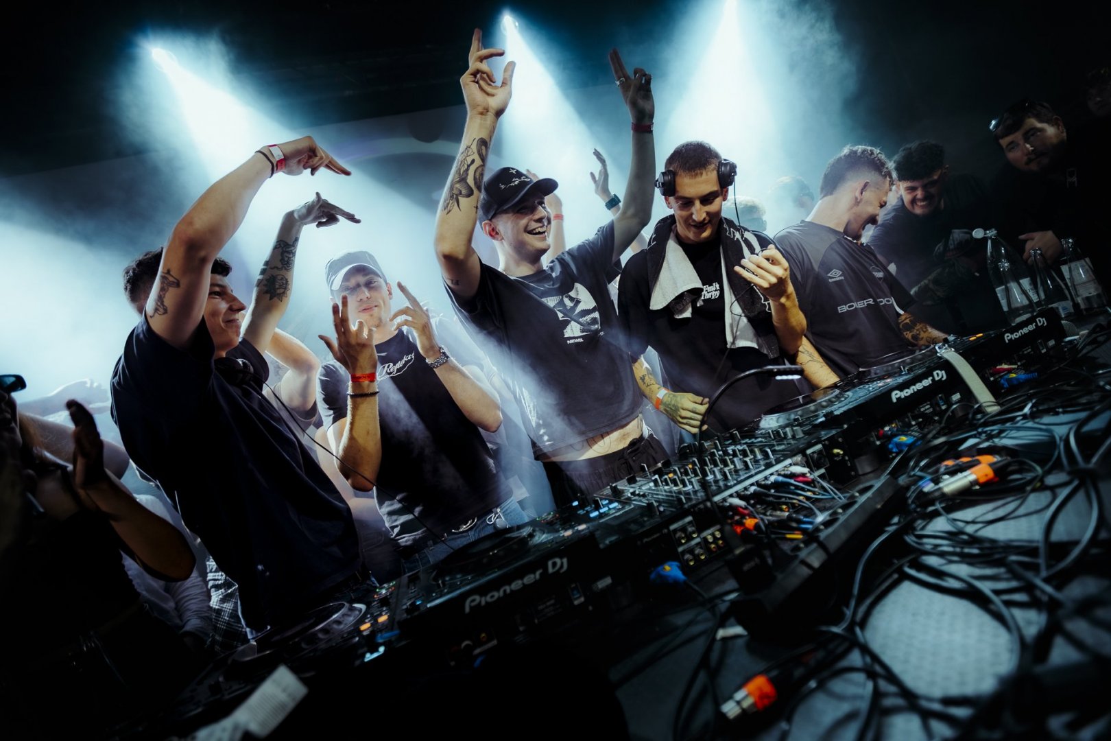 FMLTHRPY | ROXY Prague