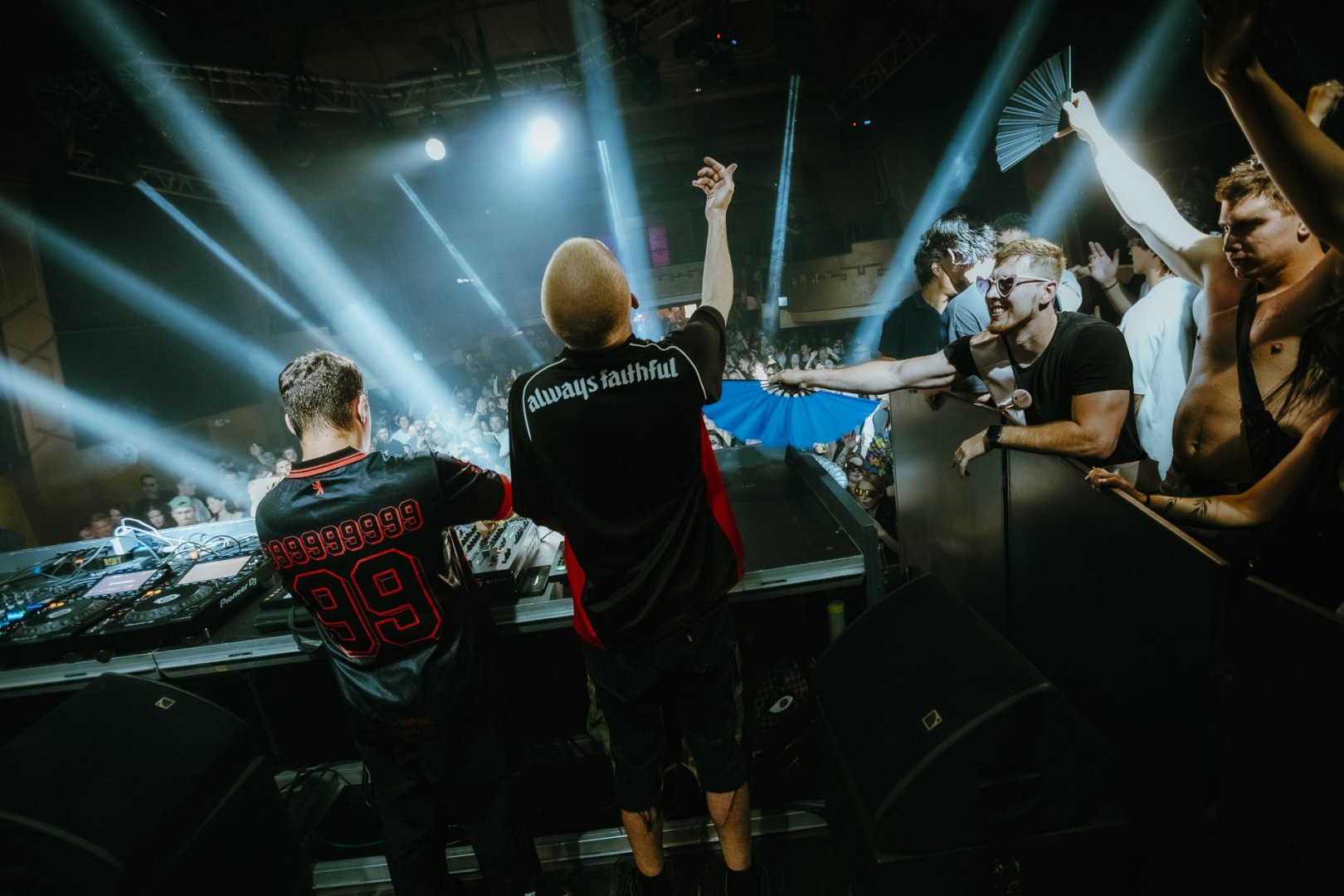 999999999 | ROXY Prague