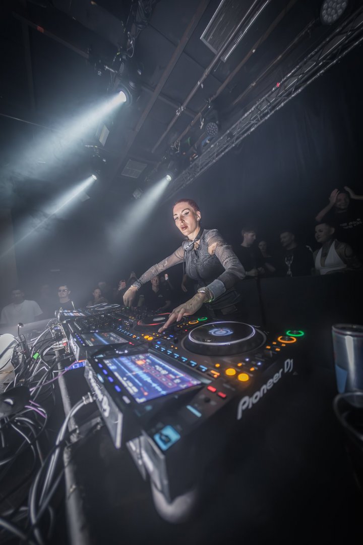 CLARA CUVÉ | ROXY Prague