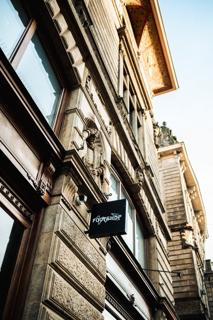 LONDON ELEKTRICITY POP-UP X FOOTSHOP | ROXY Prague