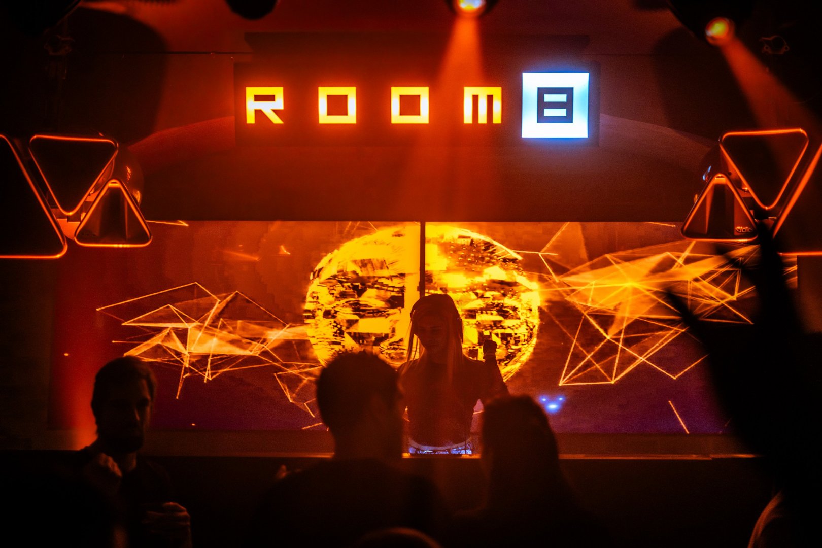 ADAM BEYER | ROXY Prague