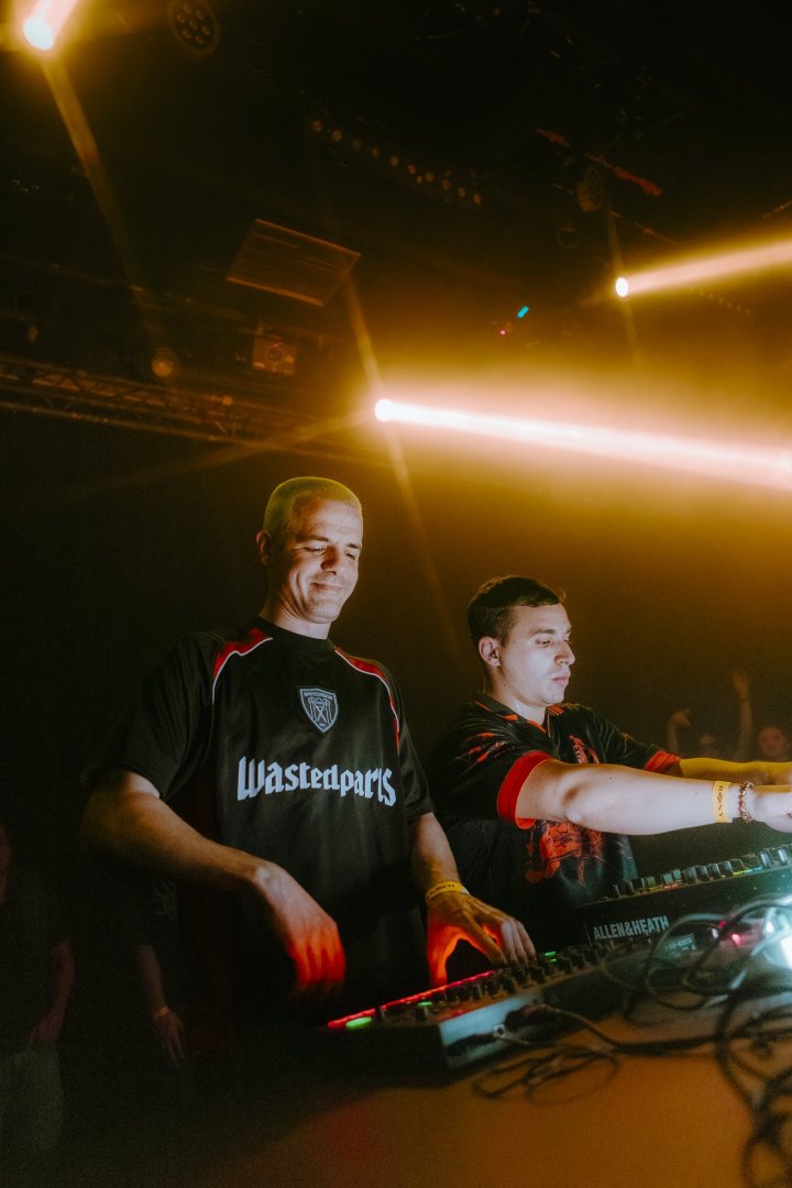 999999999 | ROXY Prague