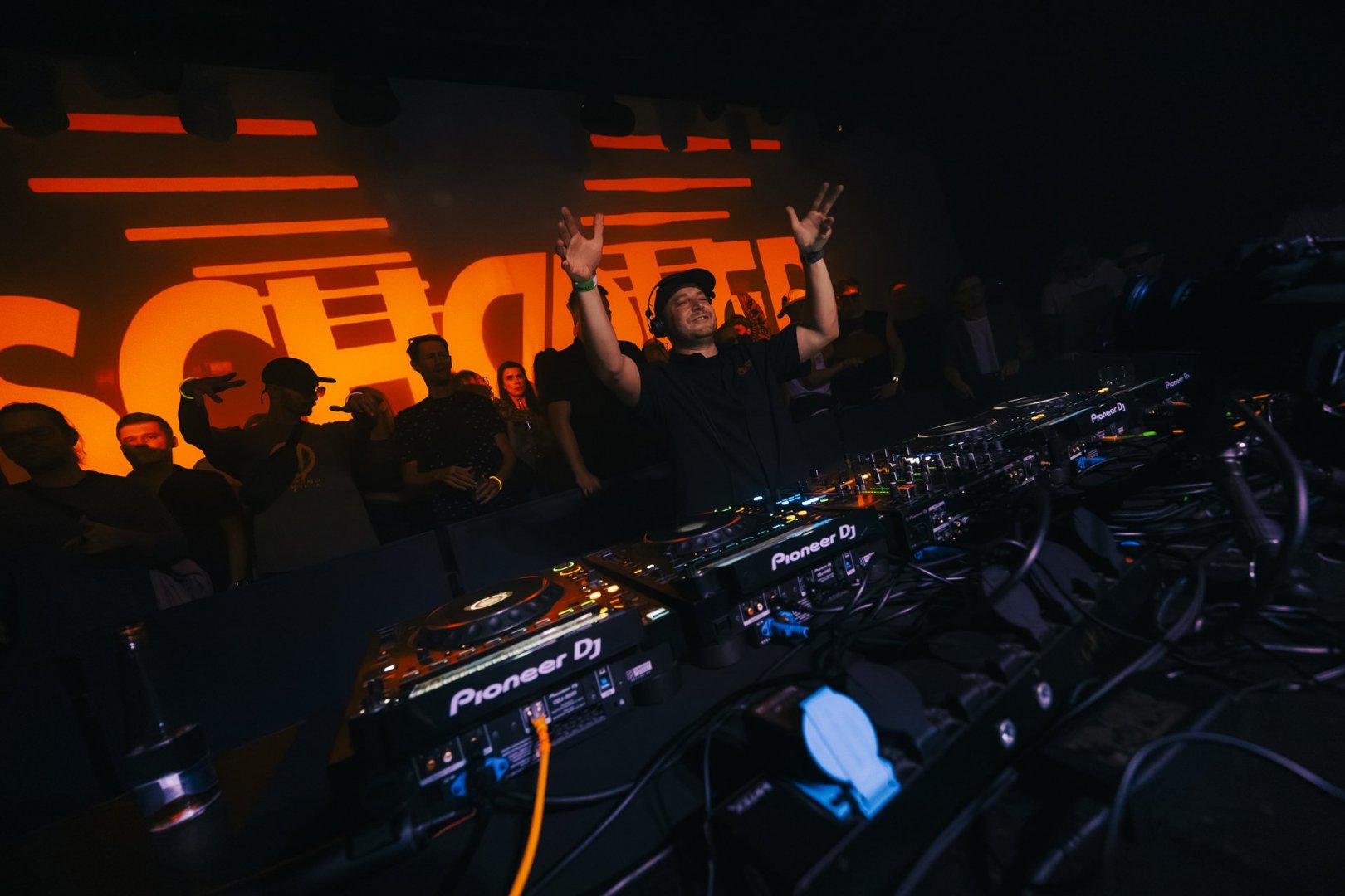 ANDY C & MC TONN PIPER | ROXY Prague