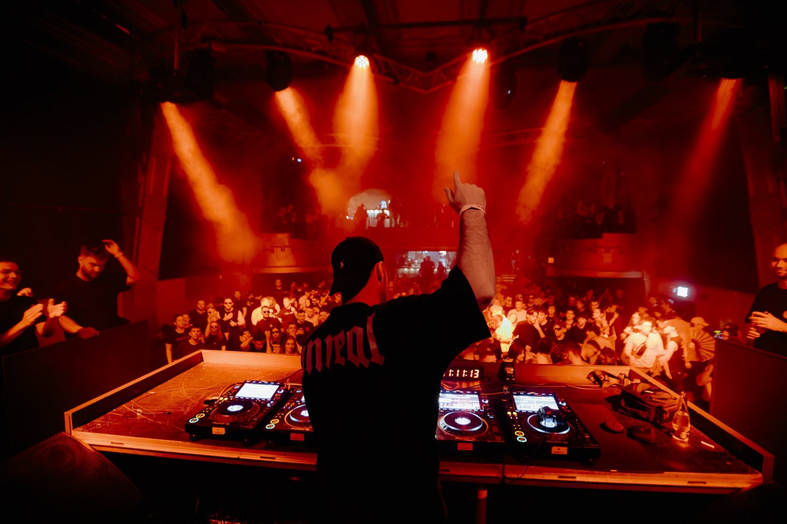 JOHANNES SCHUSTER | ROXY Prague