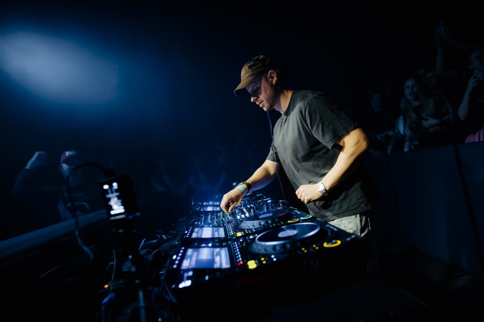 WILKINSON WEEKENDER: DAY 1 | ROXY Prague