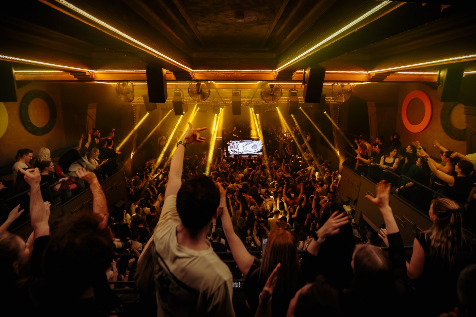 WILKINSON WEEKENDER: DAY 1 | ROXY Prague