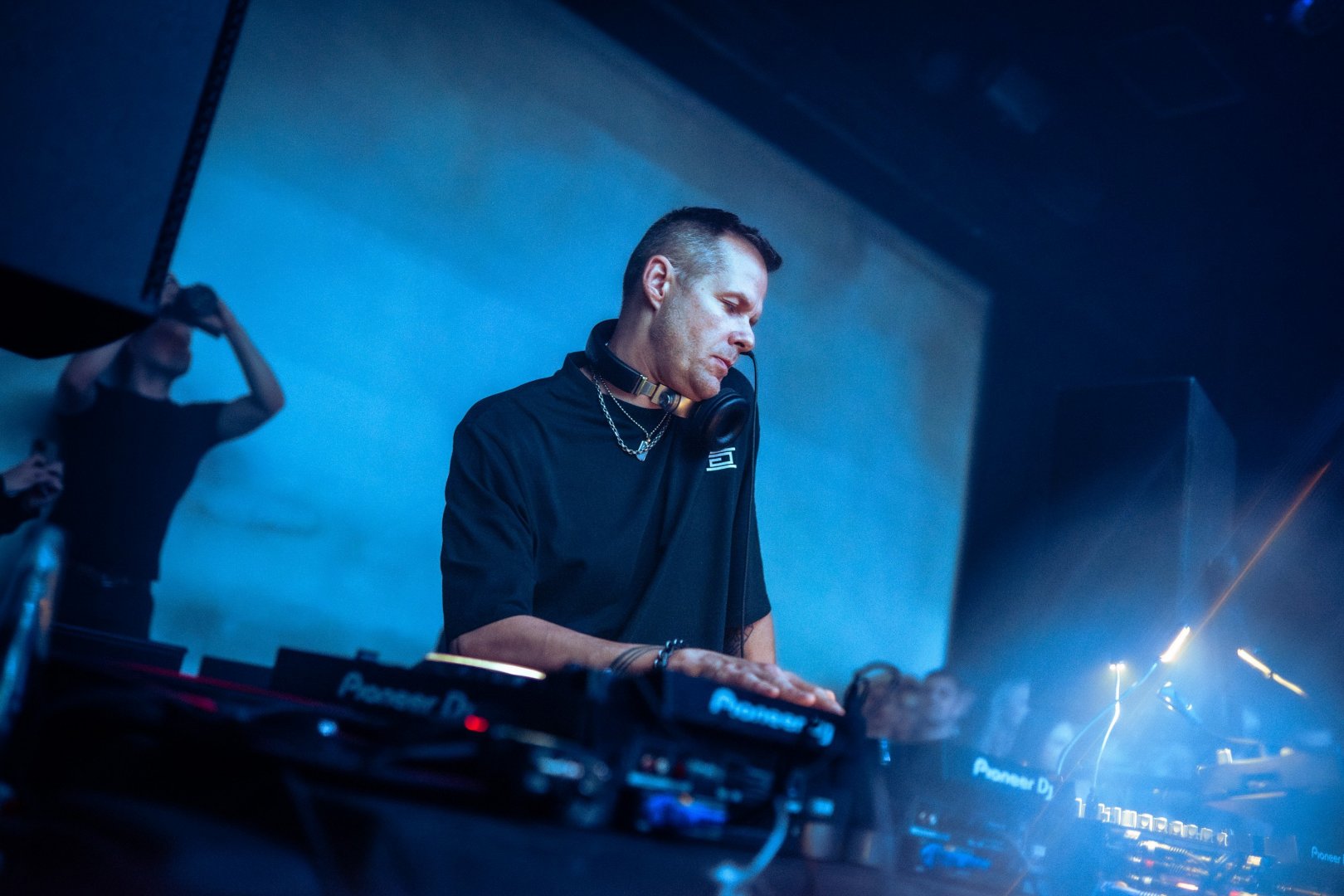 ADAM BEYER | ROXY Prague