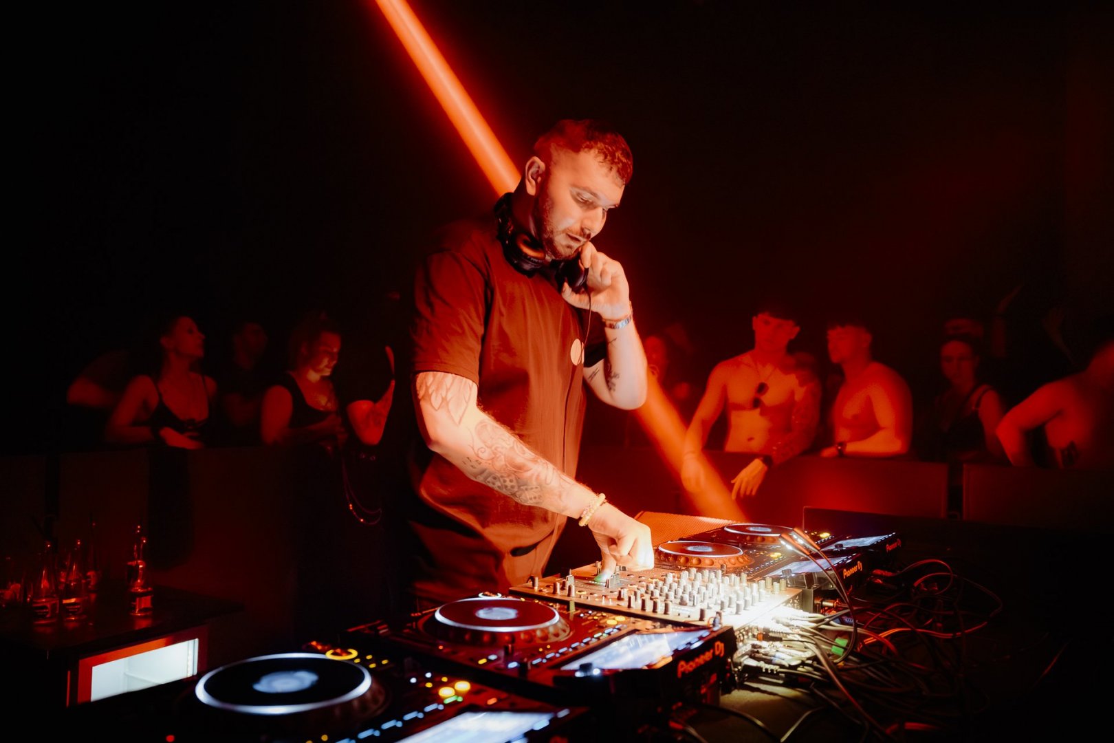 JOHANNES SCHUSTER | ROXY Prague