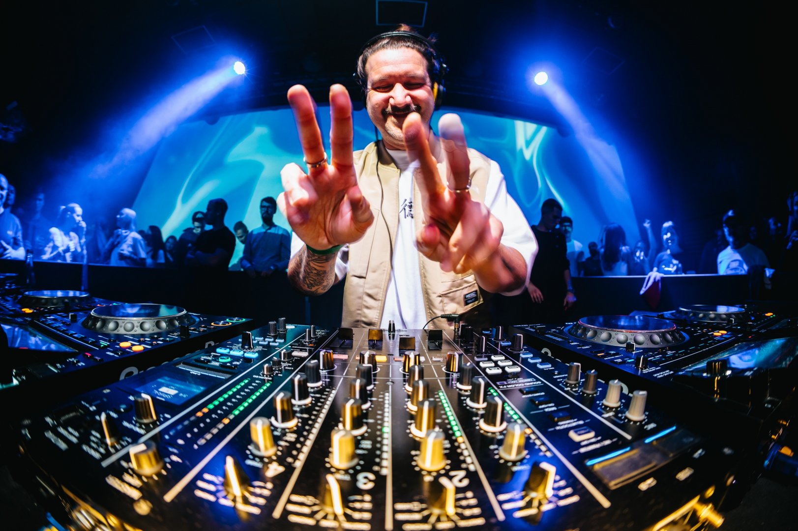 LONDON ELEKTRICITY & ETHERWOOD | ROXY Prague