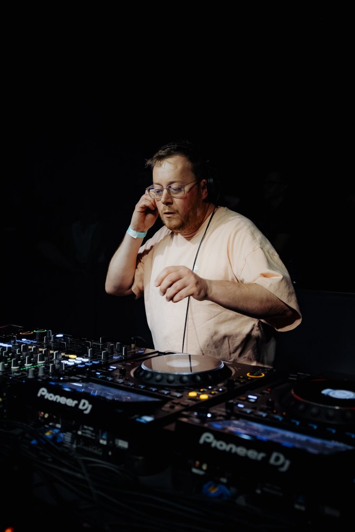 WILKINSON WEEKENDER: DAY 1 | ROXY Prague