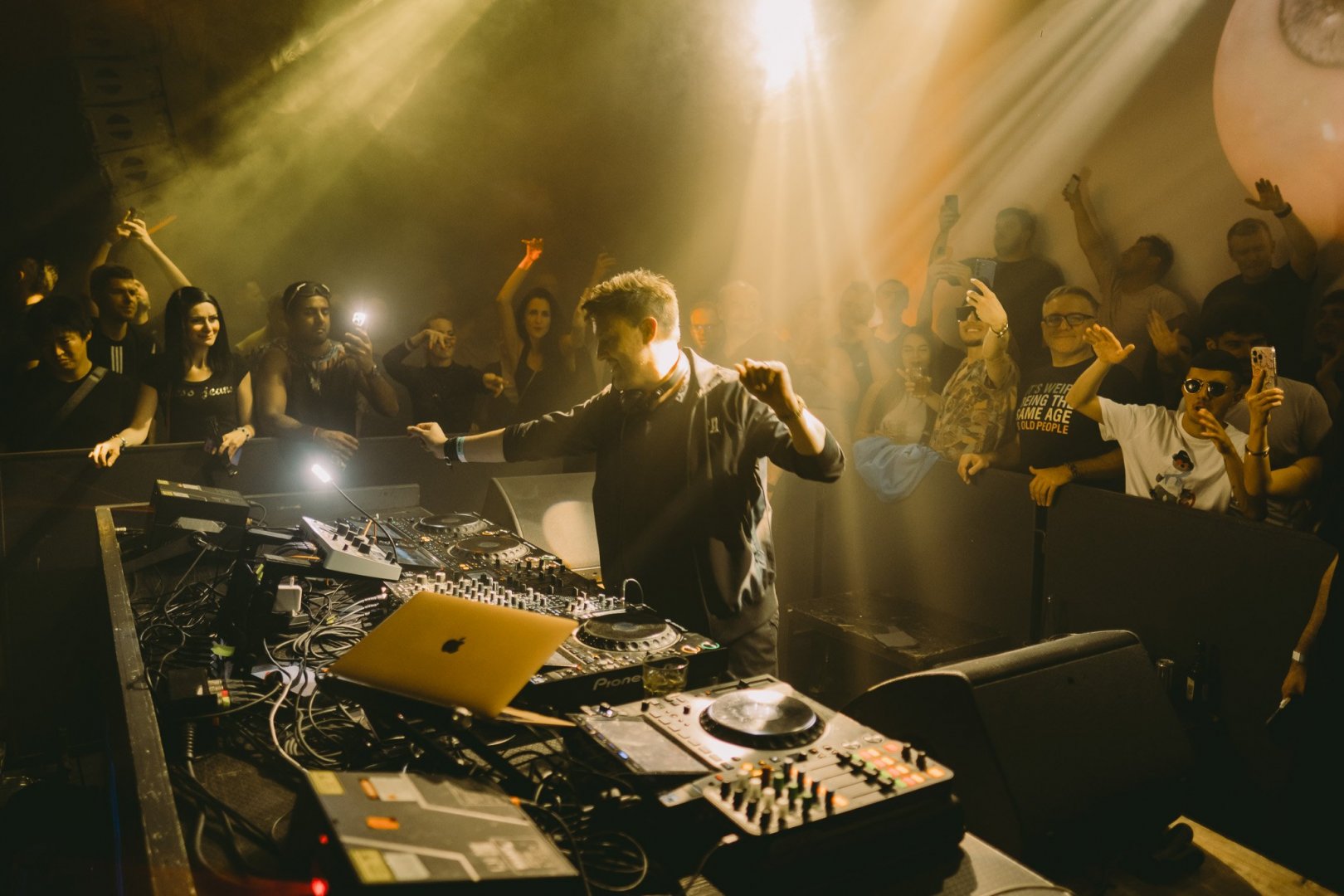 MACEO PLEX | ROXY Prague