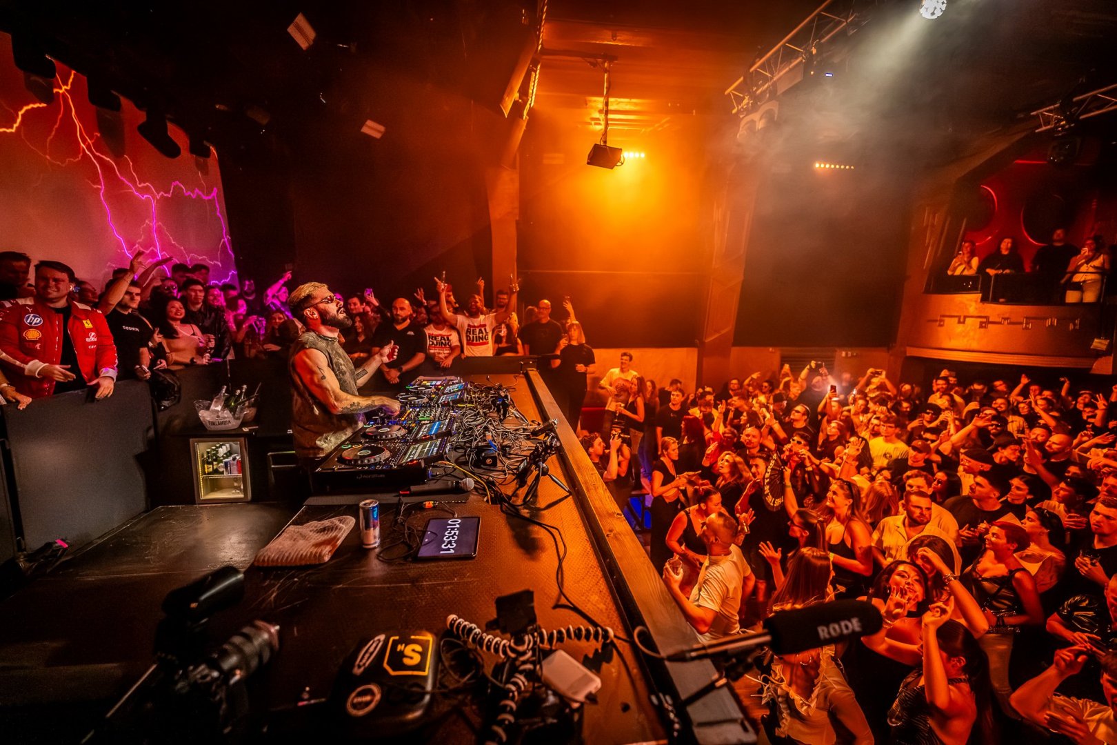 JAMES HYPE | ROXY Prague