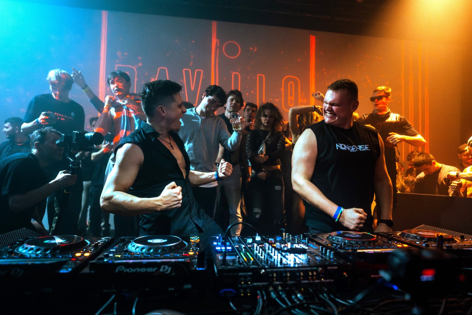 NONSENSE ARMY NIGHT | ROXY Prague