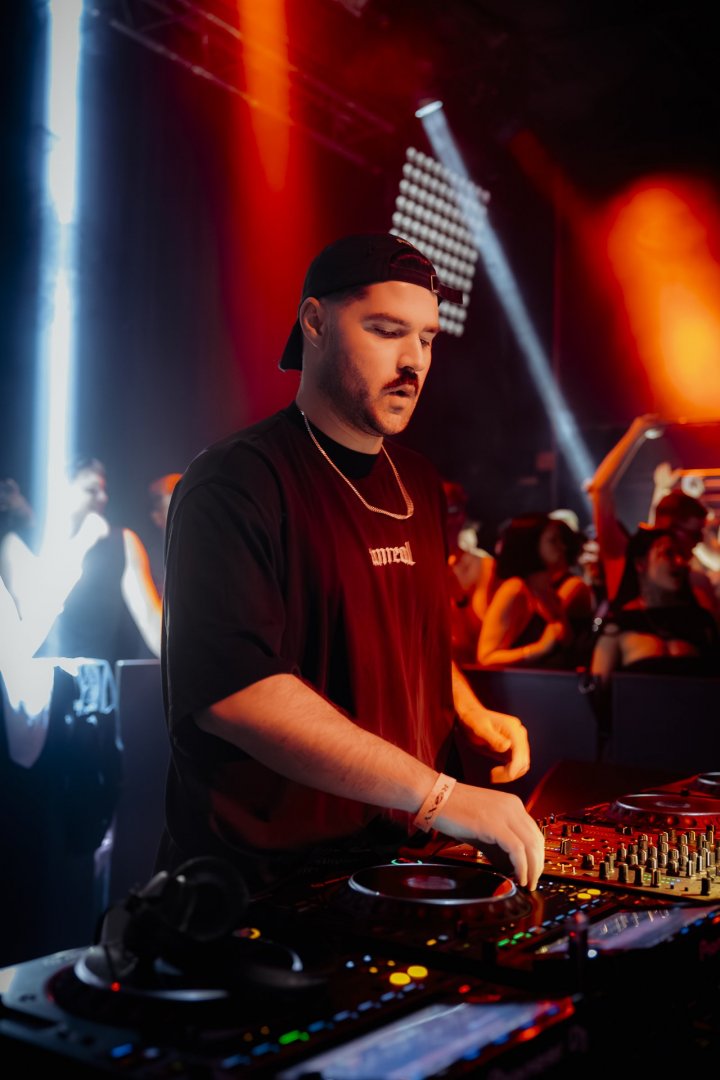 JOHANNES SCHUSTER | ROXY Prague
