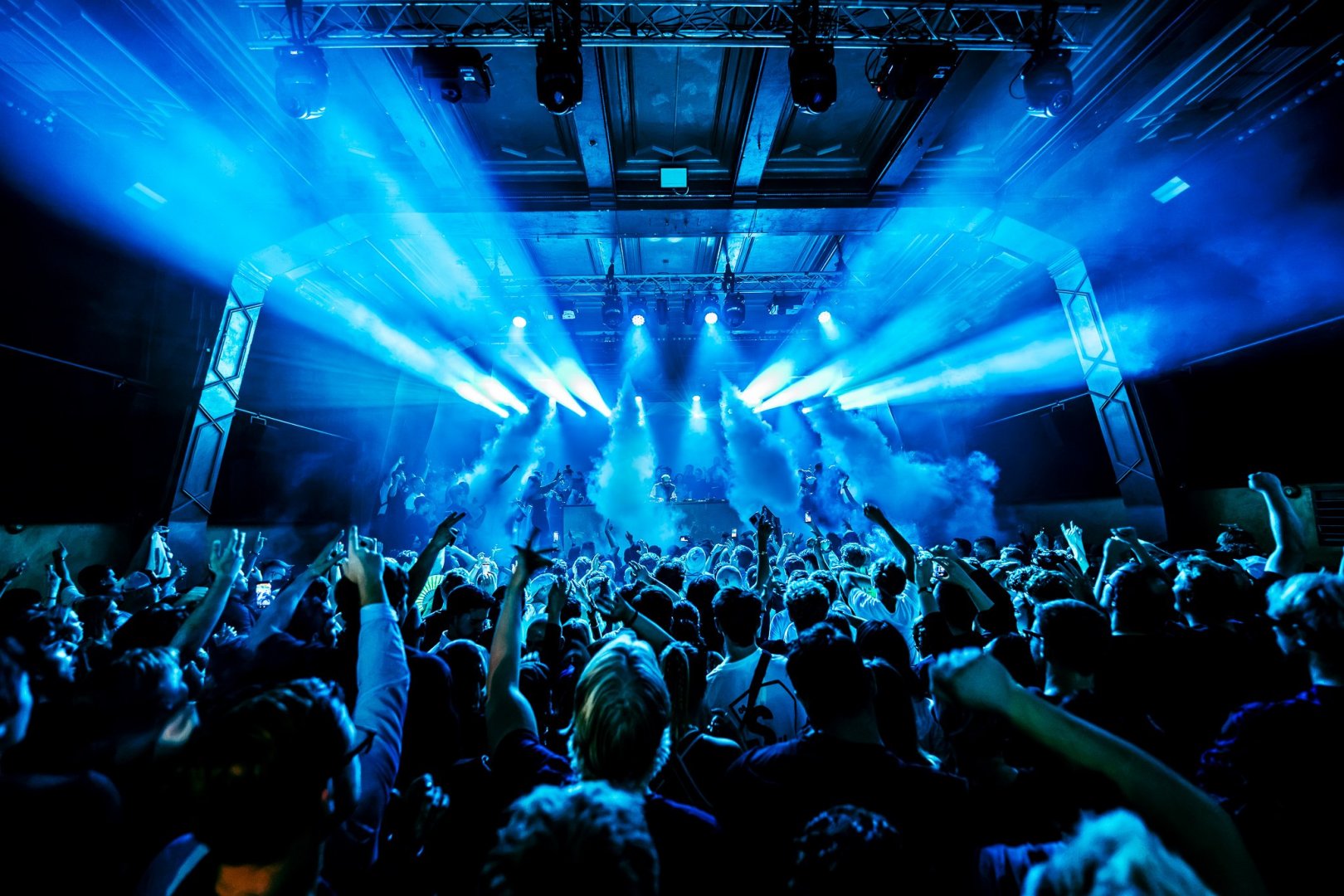 JAMES HYPE | ROXY Prague