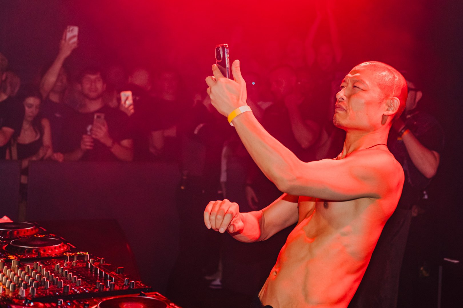 ¥ØU$UK€ ¥UK1MAT$U | ROXY Prague