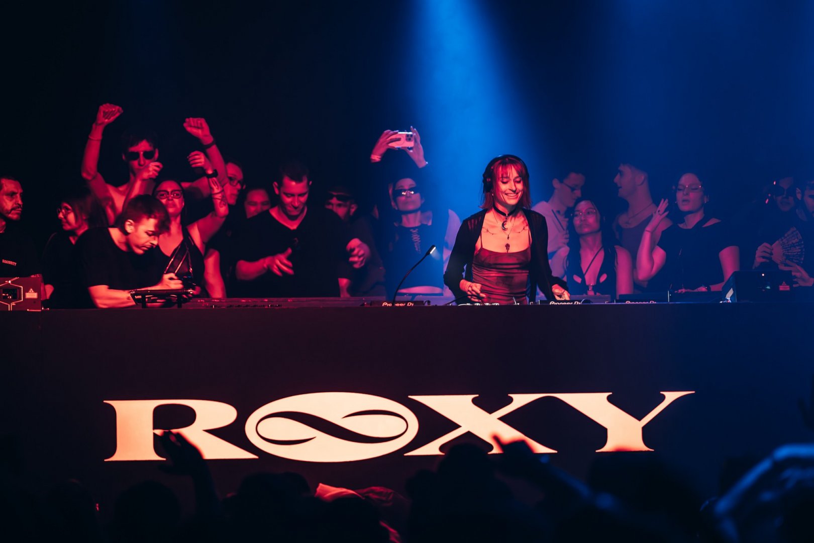 999999999 LIVE | ROXY Prague