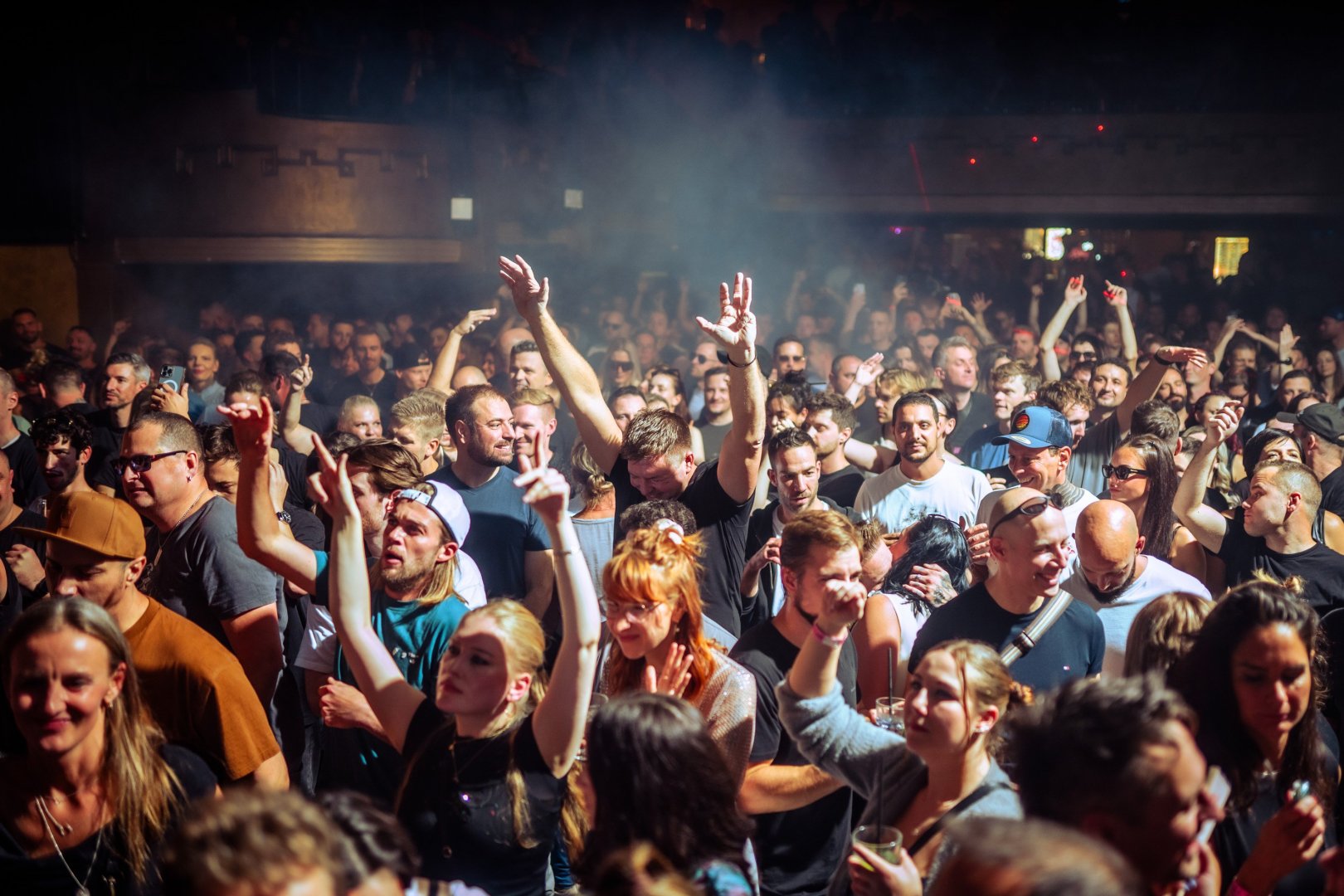 ADAM BEYER | ROXY Prague