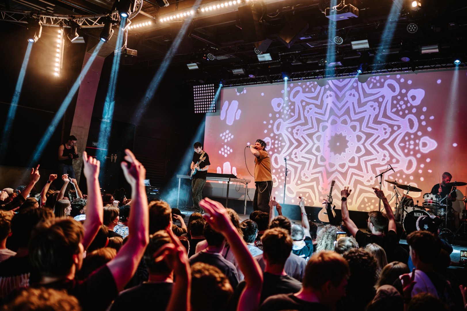 FOX STEVENSON | ROXY Prague
