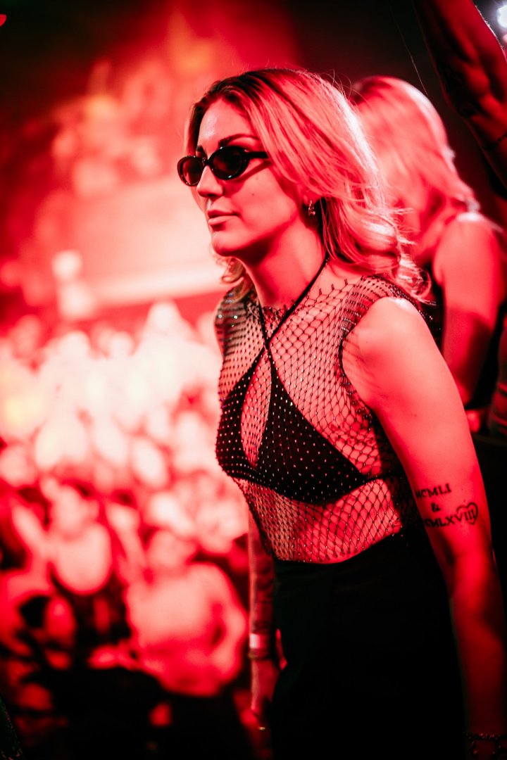 ELY OAKS | ROXY Prague