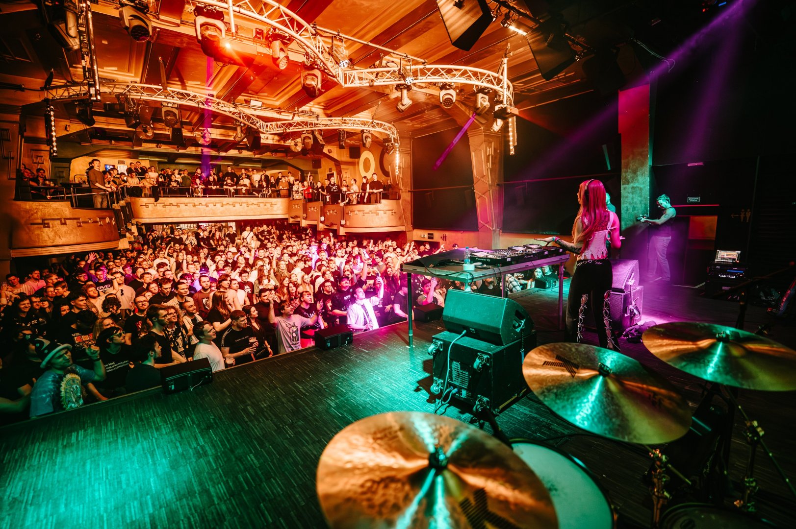 FOX STEVENSON | ROXY Prague