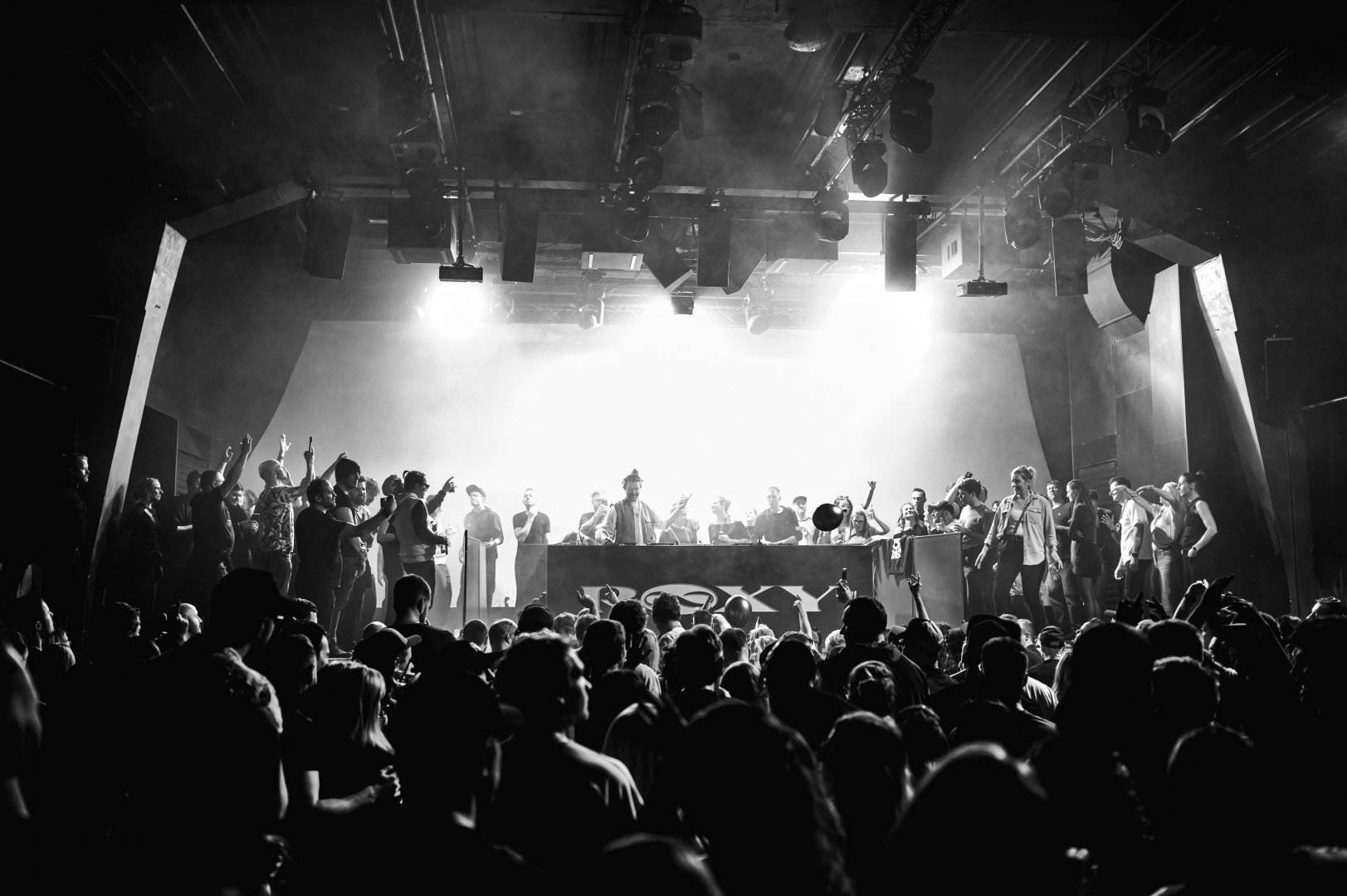 LONDON ELEKTRICITY & ETHERWOOD | ROXY Prague