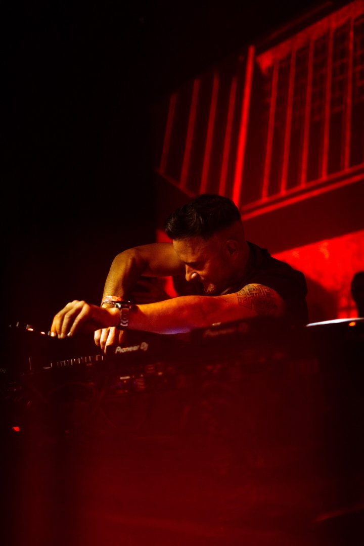 ADAM BEYER | ROXY Prague