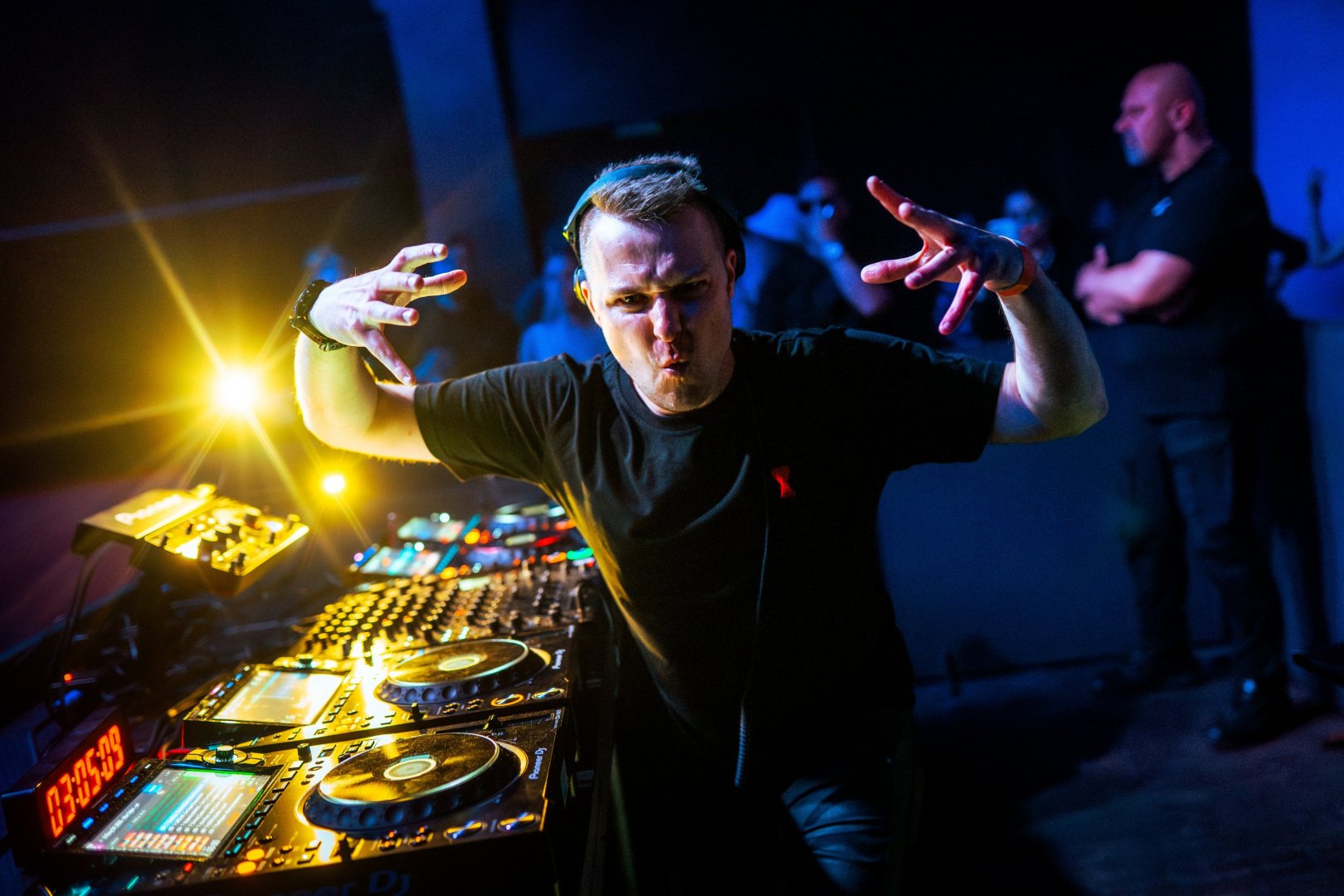MAX STYLER | ROXY Prague