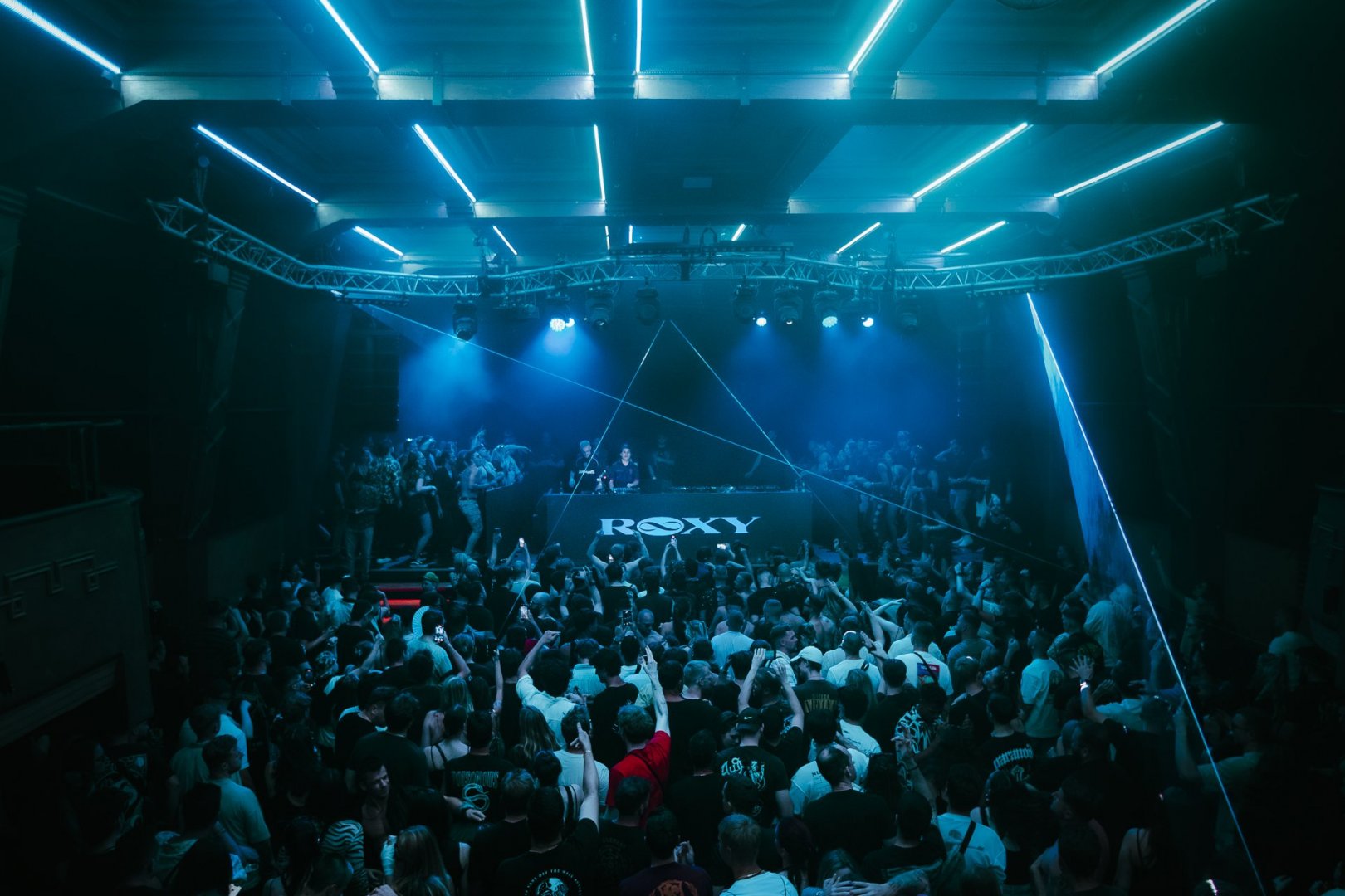 999999999 | ROXY Prague