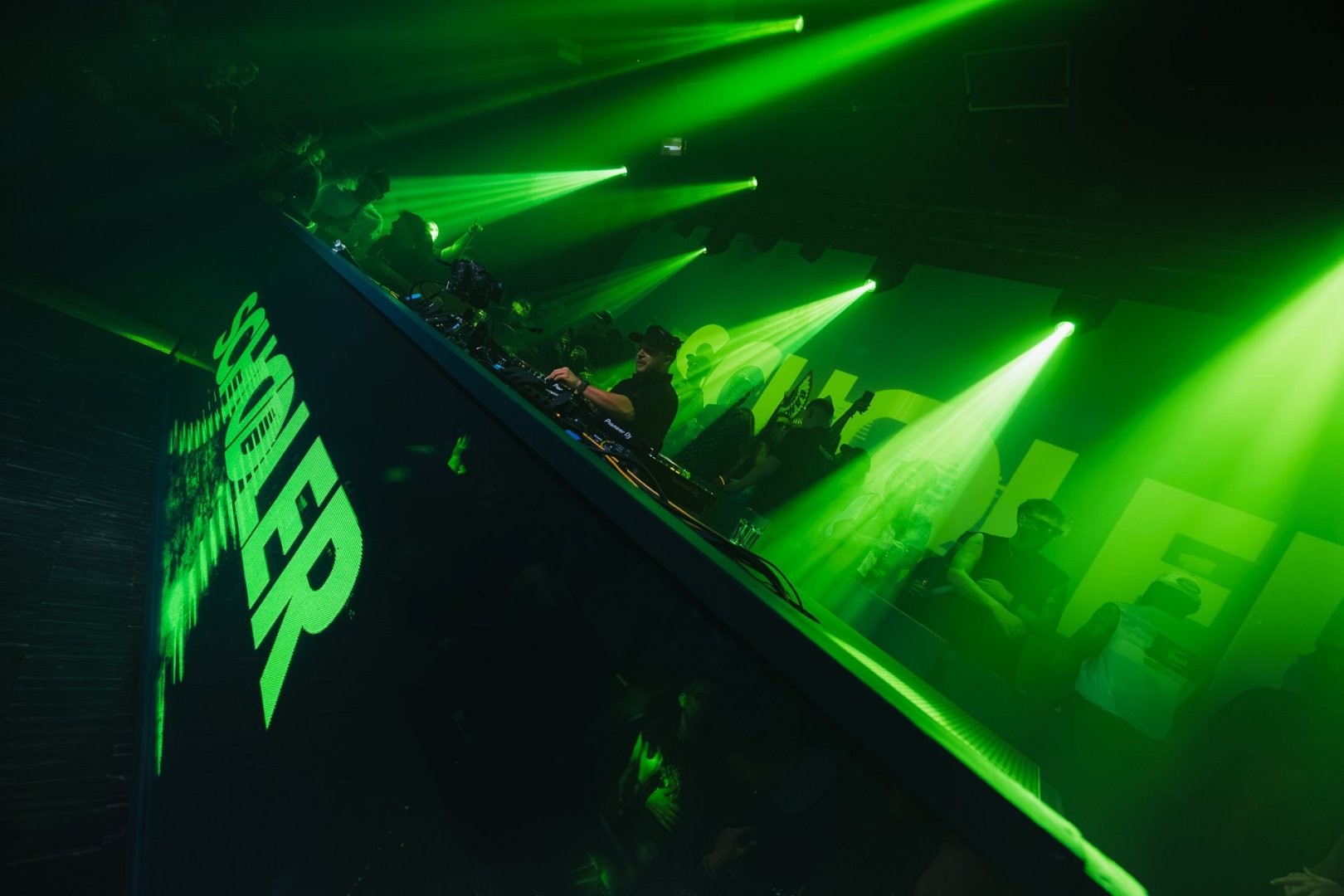 ANDY C & MC TONN PIPER | ROXY Prague