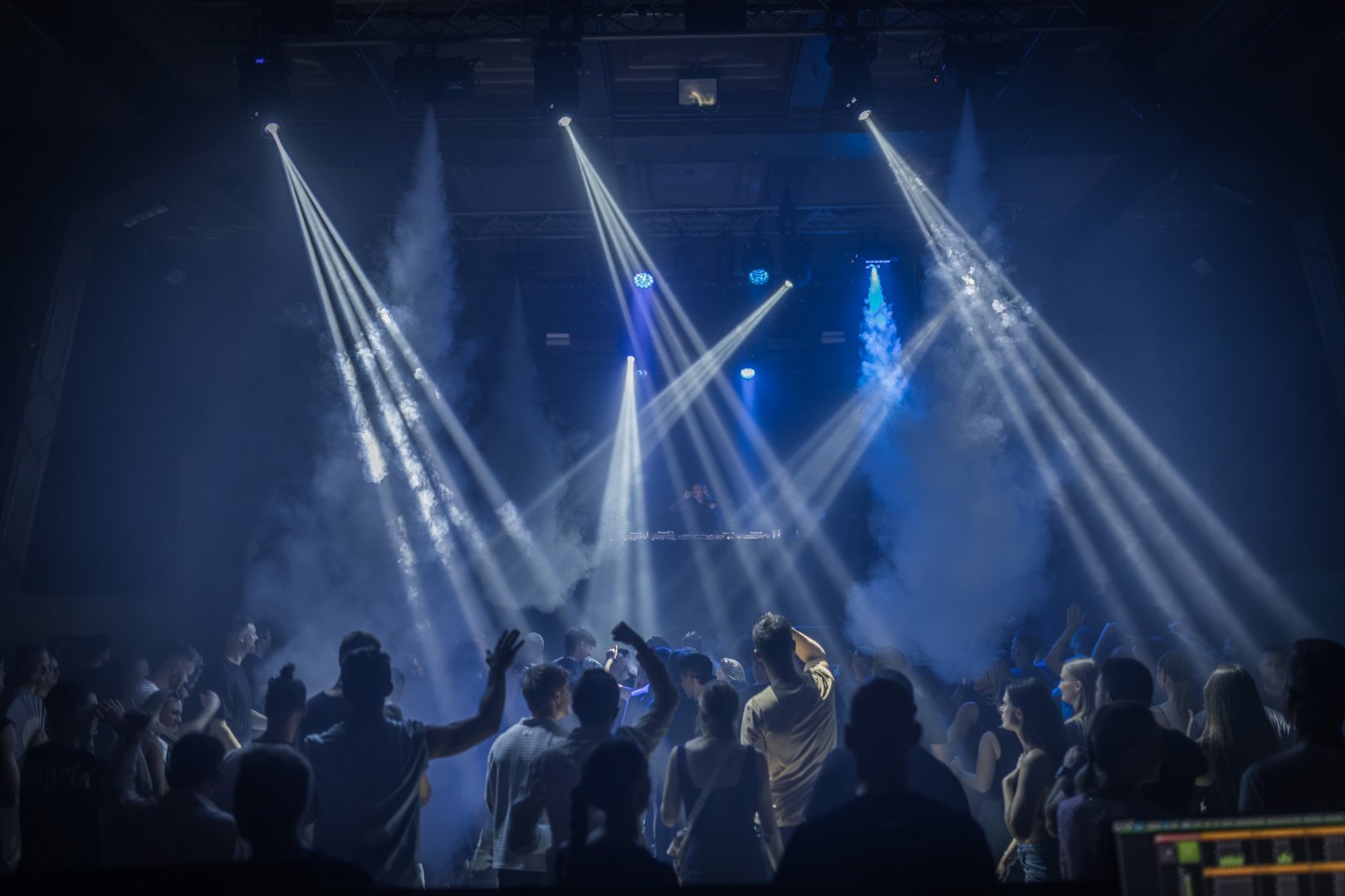 CLARA CUVÉ | ROXY Prague