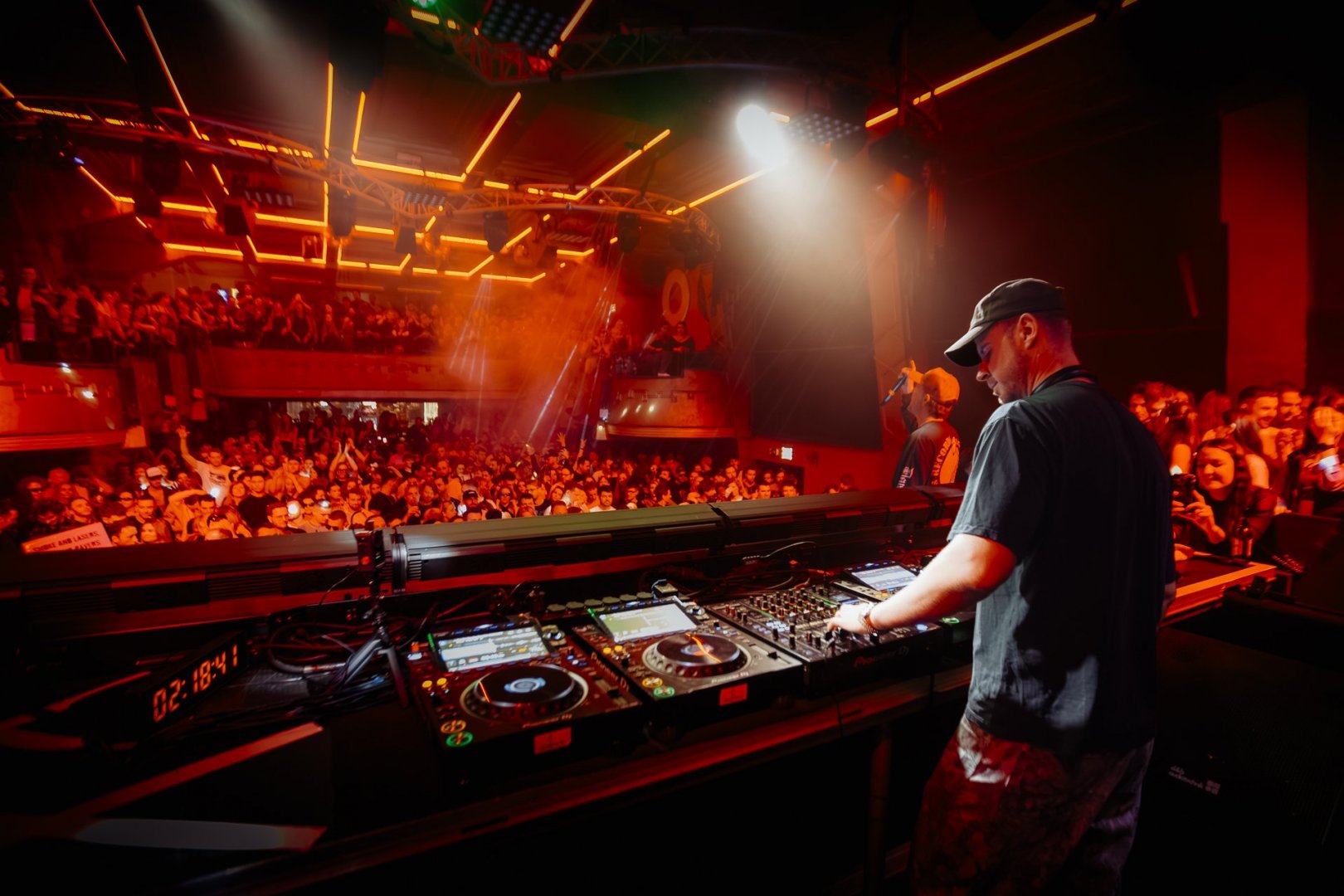 WILKINSON WEEKENDER: DAY 1 | ROXY Prague