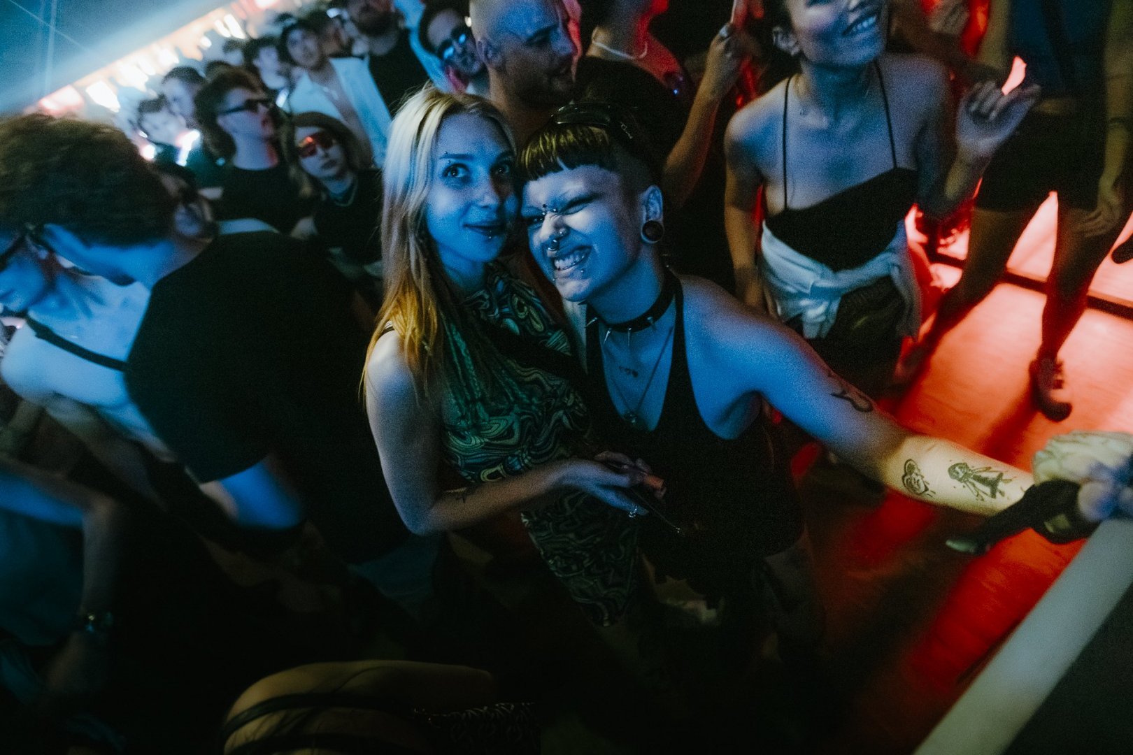 999999999 | ROXY Prague