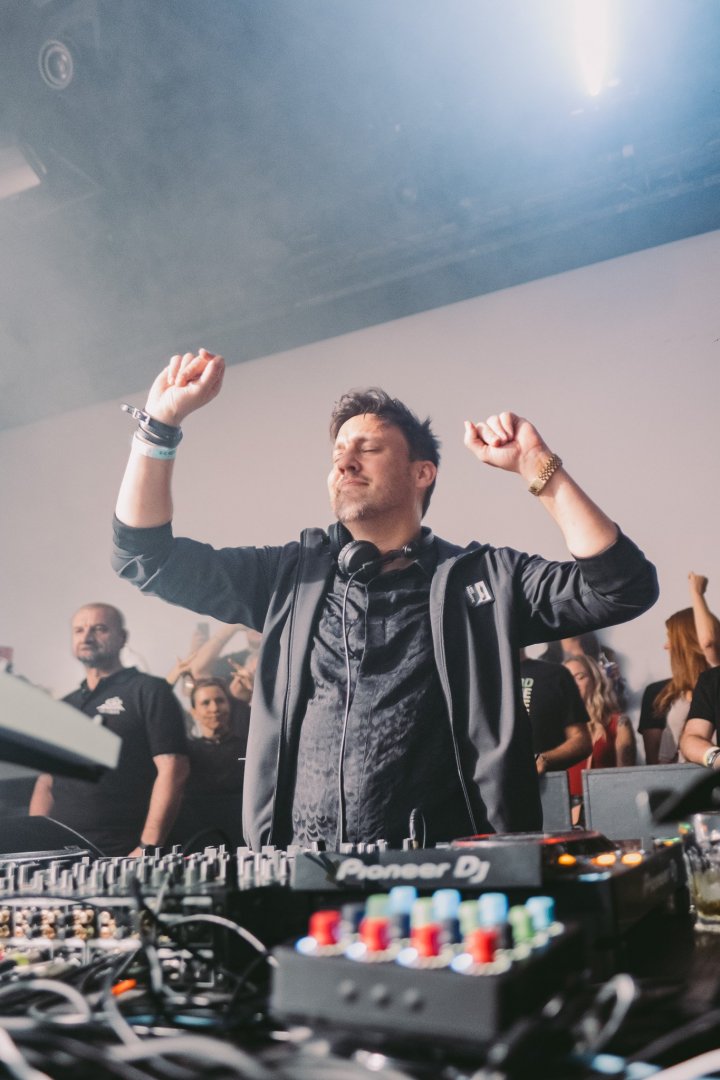 MACEO PLEX | ROXY Prague